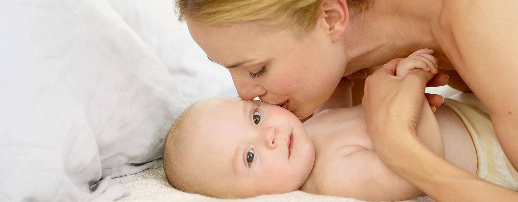 Faut il laver les cheveux de bébé tous les jours ? 