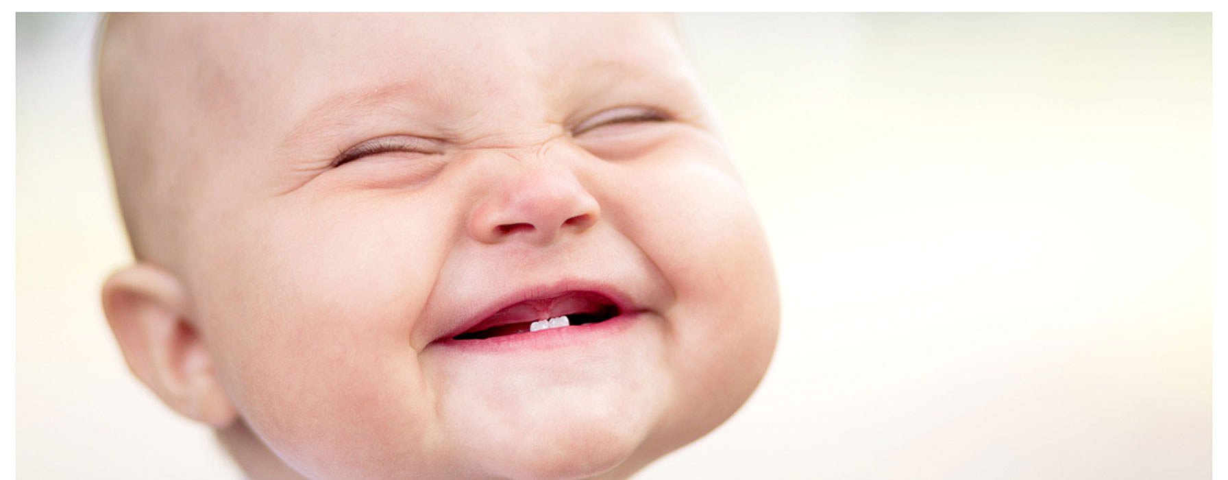 4 façons de soulager les poussées dentaires de bébé