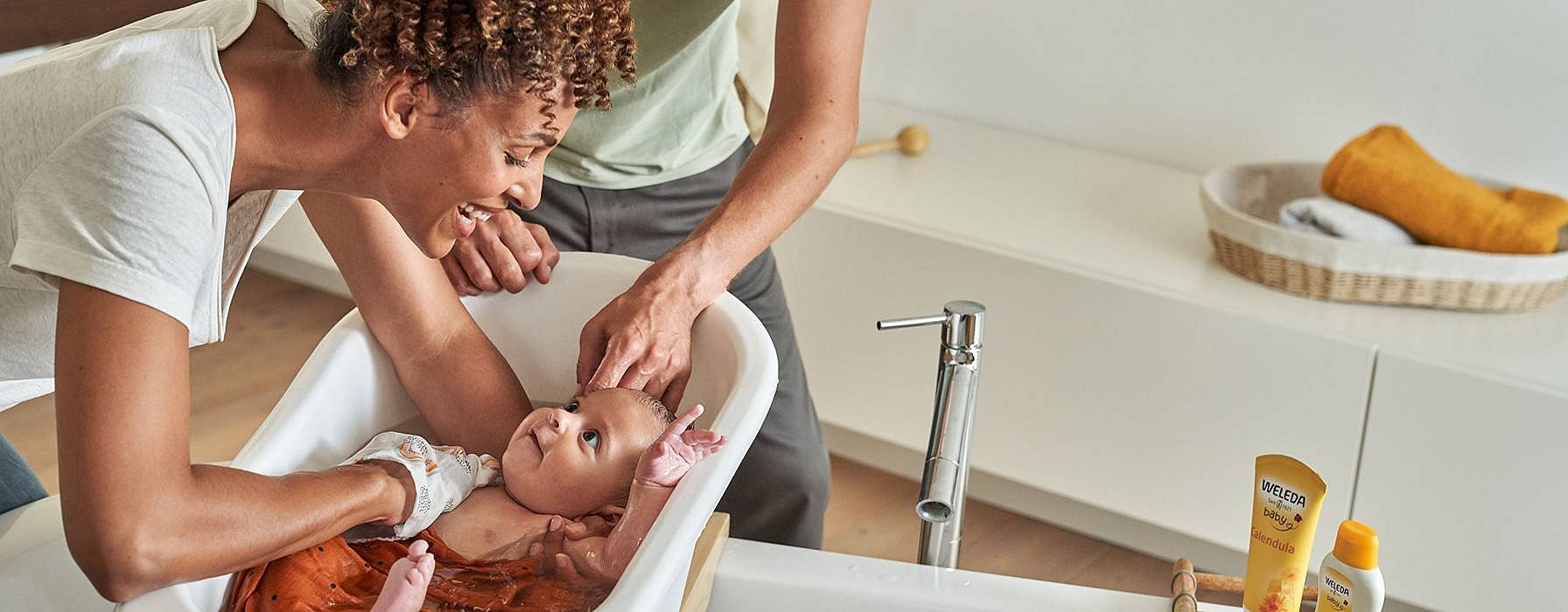 Naissance : pourquoi conserver le vernix sur la peau de bébé