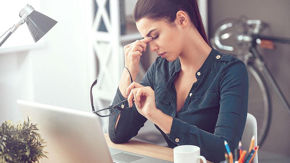 femme avec des signes de stress